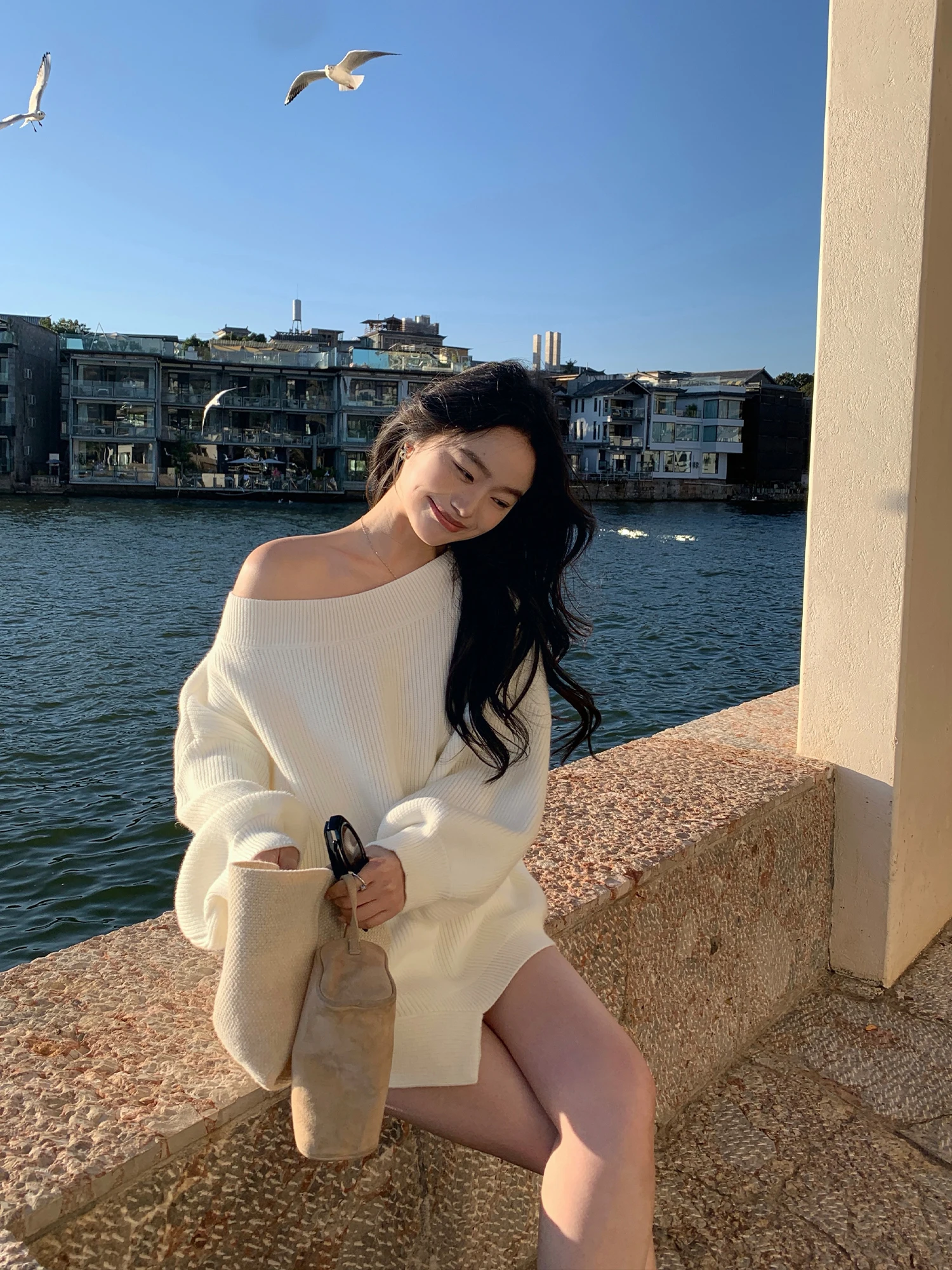 

Женский вязаный топ Pusumede свободного кроя с открытыми плечами, длинными рукавами, повседневный, свободный крой, с открытыми плечами