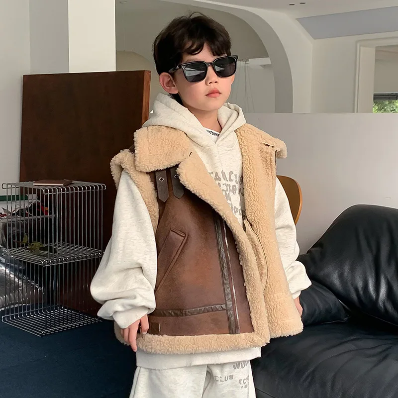 

2025 Winter New Boys Retro Lamb Wool Vest Children's Thickened Vest Thermal Outerwear