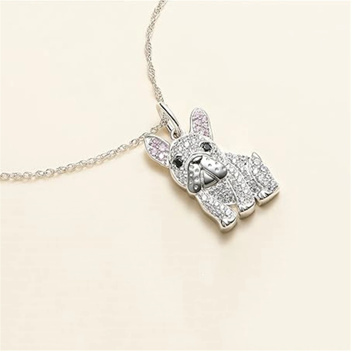 Exquisite Cute White Bulldog Pendant Necklace for Women Elegant Pet Puppy Jewelry Animal Accessories Dog Lovers Gifts