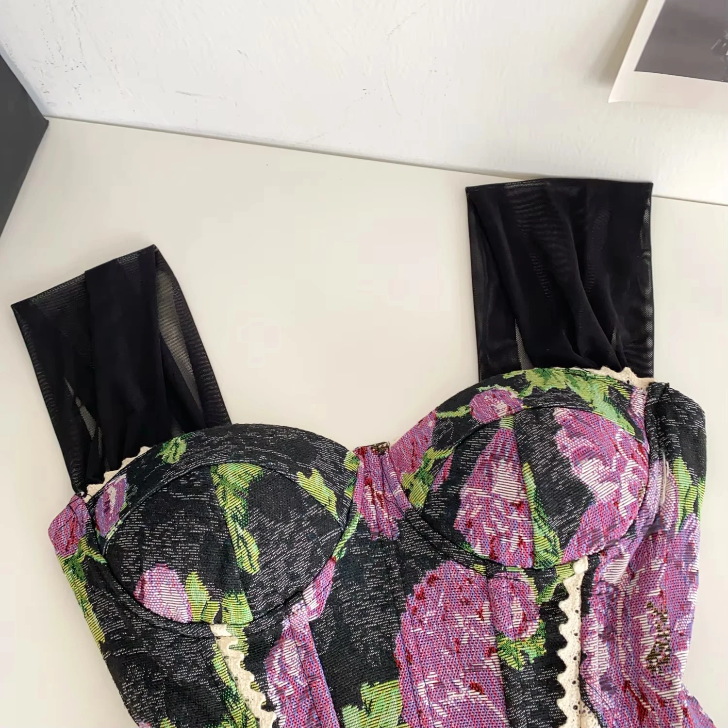 Damen Vintage Blumen-Korsett-Bustier-Top mit abnehmbaren Netzärmeln, Spitzenbesatz und Rückenband, Y2K Party Damen Crop Tops – Detail 16