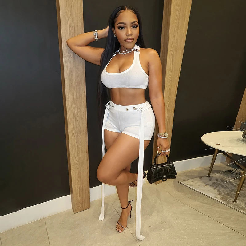 

CUTENOVA женские сексуальные полосатые шорты с пряжкой на спине, ультра короткая майка + пояс с застежкой, шорты без талии, слегка прозрачный комплект из двух предметов