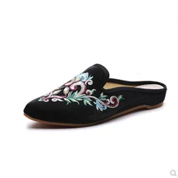 Women Silk Embroider Flat Slippers Front Closed Toe Slides Old Peking Style Shoes Red Black EU35-41 25cm TPR Soft Sole Brand New