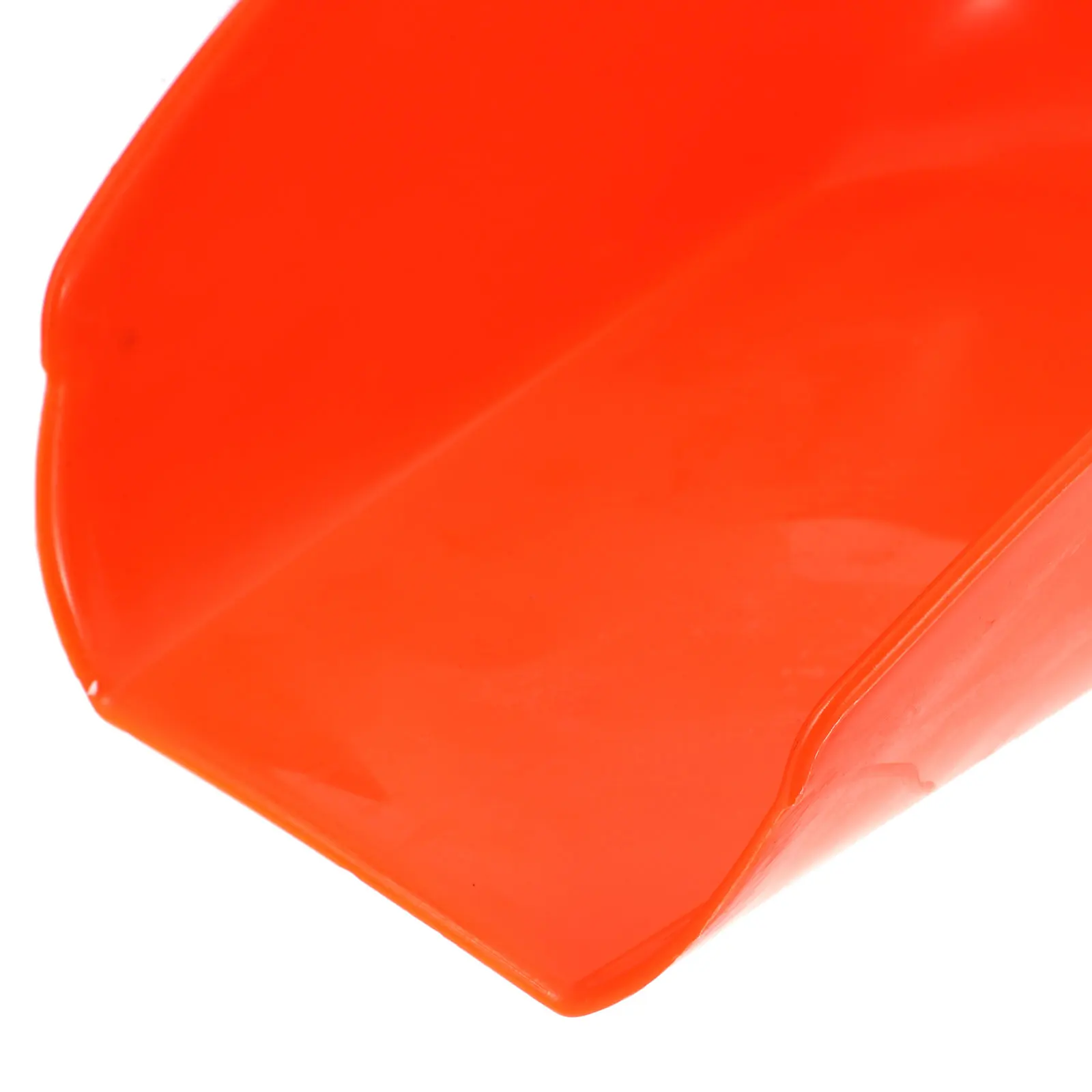 

Feed Shovel Scoop for Farm Animals Chicken Poultry Reusable Plastic Feeding Tool Lightweight Portable Easy Maintain Food Mover