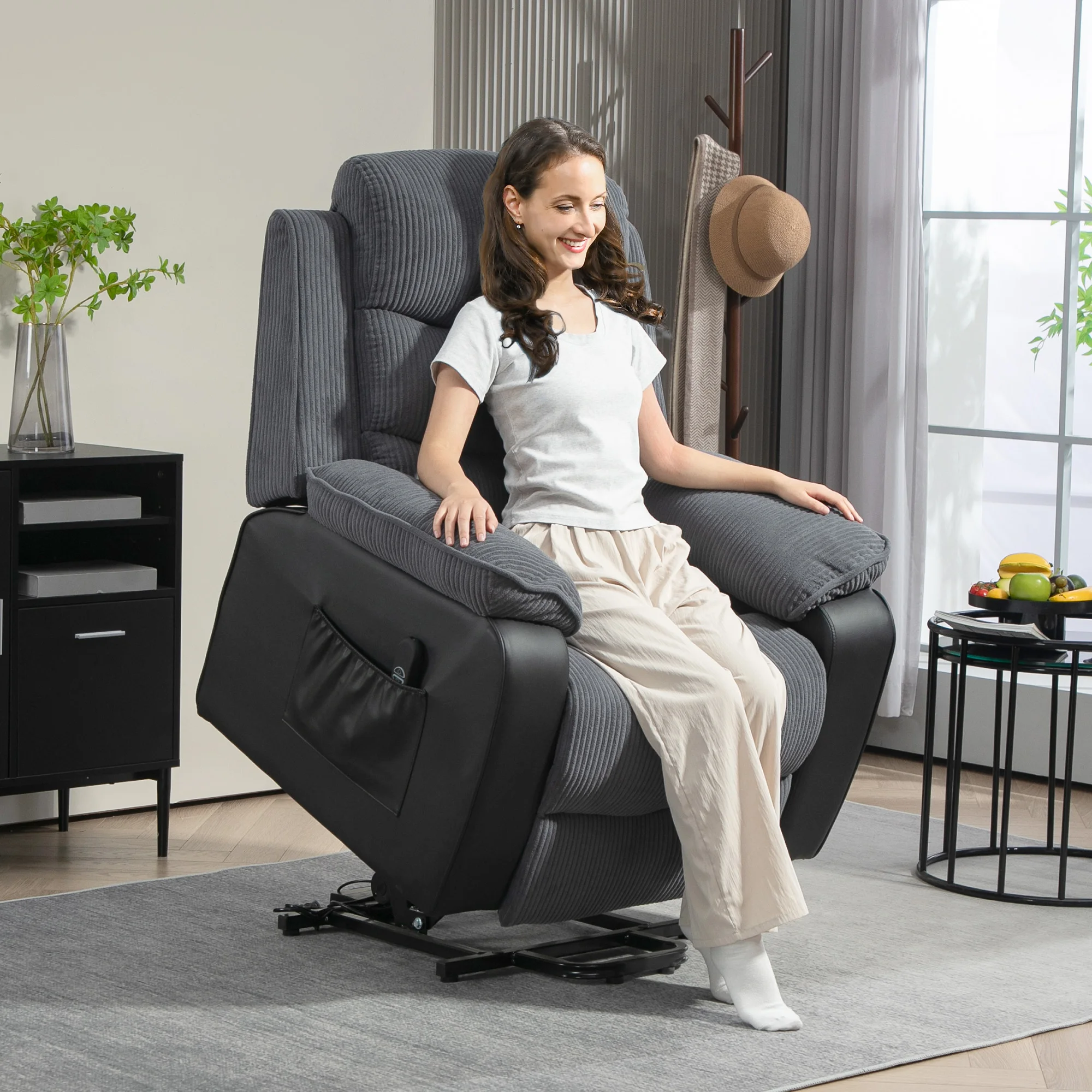 Fauteuil inclinable électrique avec fonction de levage, capacité 150 kg °   Fauteuil inclinable, charge USB, coussin à ressorts ensachés, poches latérales, télécommande, gris foncé