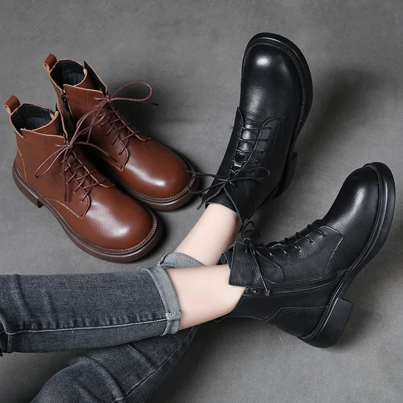 2025 النساء الأحذية جلد طبيعي الخريف موضة جديدة النمط البريطاني جلد البقر النساء أحذية جديدة الراحة حذاء بكعب سميك جودة عالية