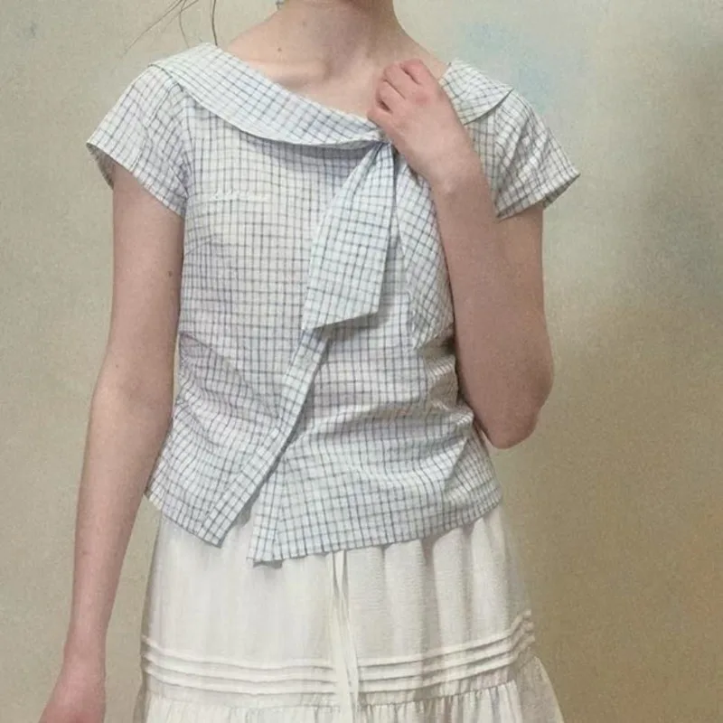 

Women's Sailor Collar Plaid Print Bow Decor Short Sleeve Asymmetric Hem Blouse Sweet Preppy Top