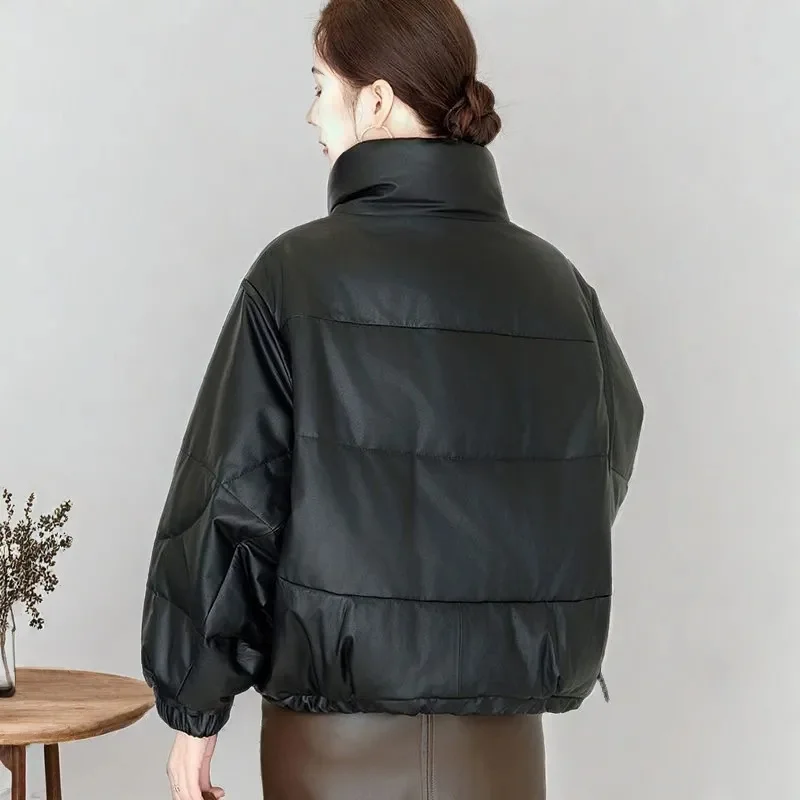 Jaket Parka Wanita Korea Ukuran Besar 5XL 2025 Kerah Tegak Kulit PU Jaket Puffer Musim Dingin Wanita Kulit Katun Tebal