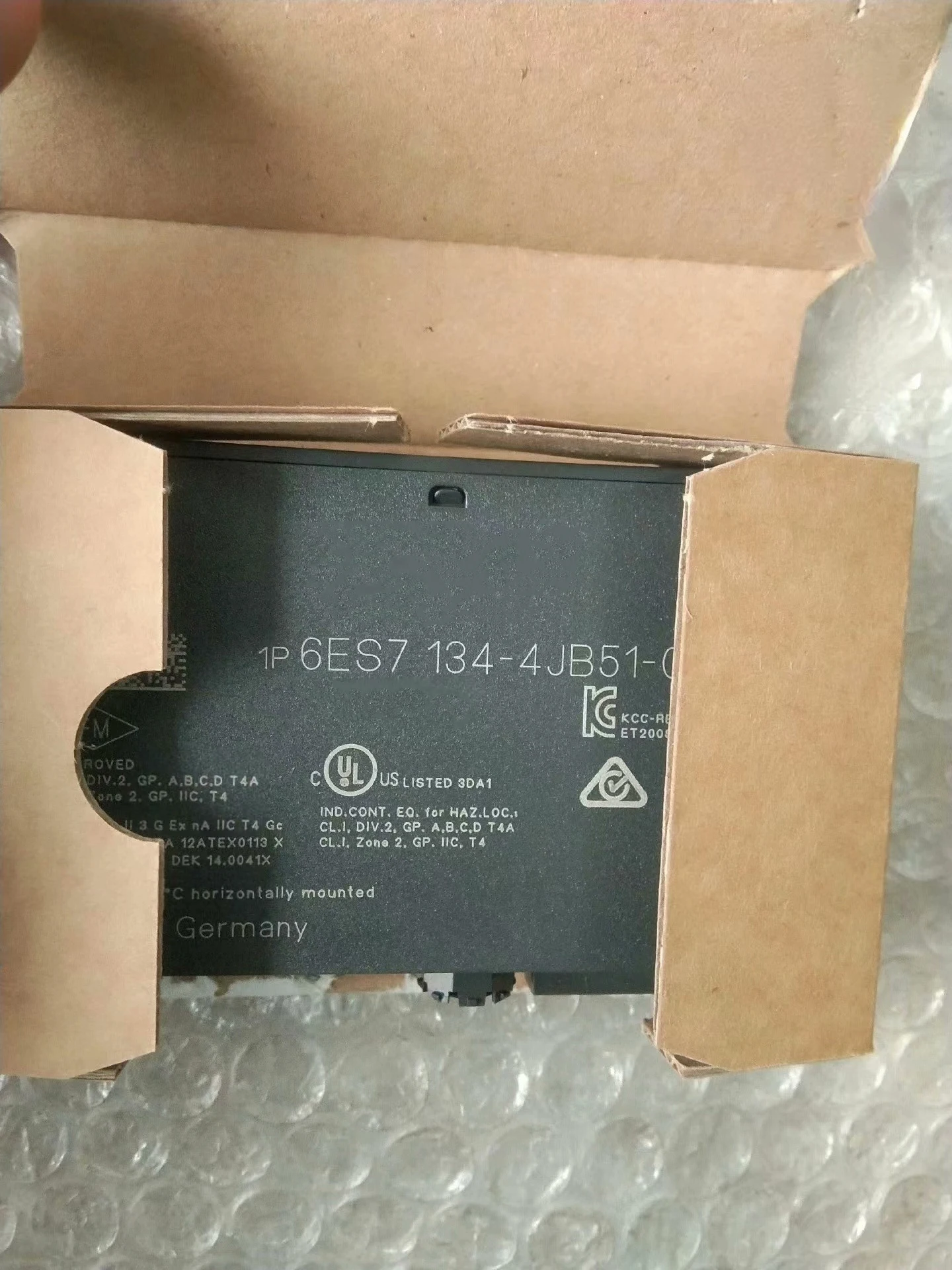 Spot Stock 6ES7134-4JB51-0AB0 Brand New 6ES7 134-4JB51-0AB0 Fast Shipment