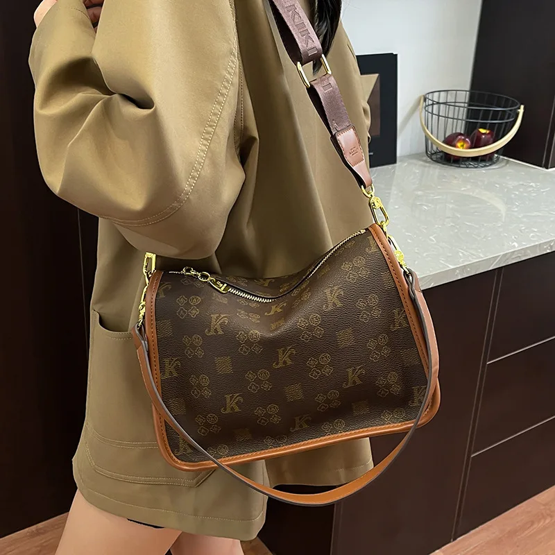 حقيبة مربعة منقوشة على شكل بيثون لعام 2025، محفظة بمقبض علوي للنساء، حقيبة كتف غريبة، حقيبة كروس لوكس، عتيقة #4