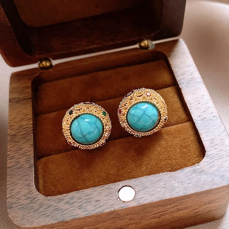 Pendientes de piedra turquesa chapados en Gola de 18K para mujer, pendientes redondos de circonia cúbica de lujo, joyería para oreja de estilo palaciego para fiesta