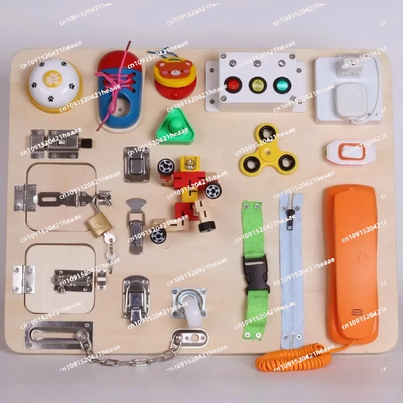 

Подходит для обучения детей: развивающие игрушки 21 в 1 на деревянной доске-бизиборде.