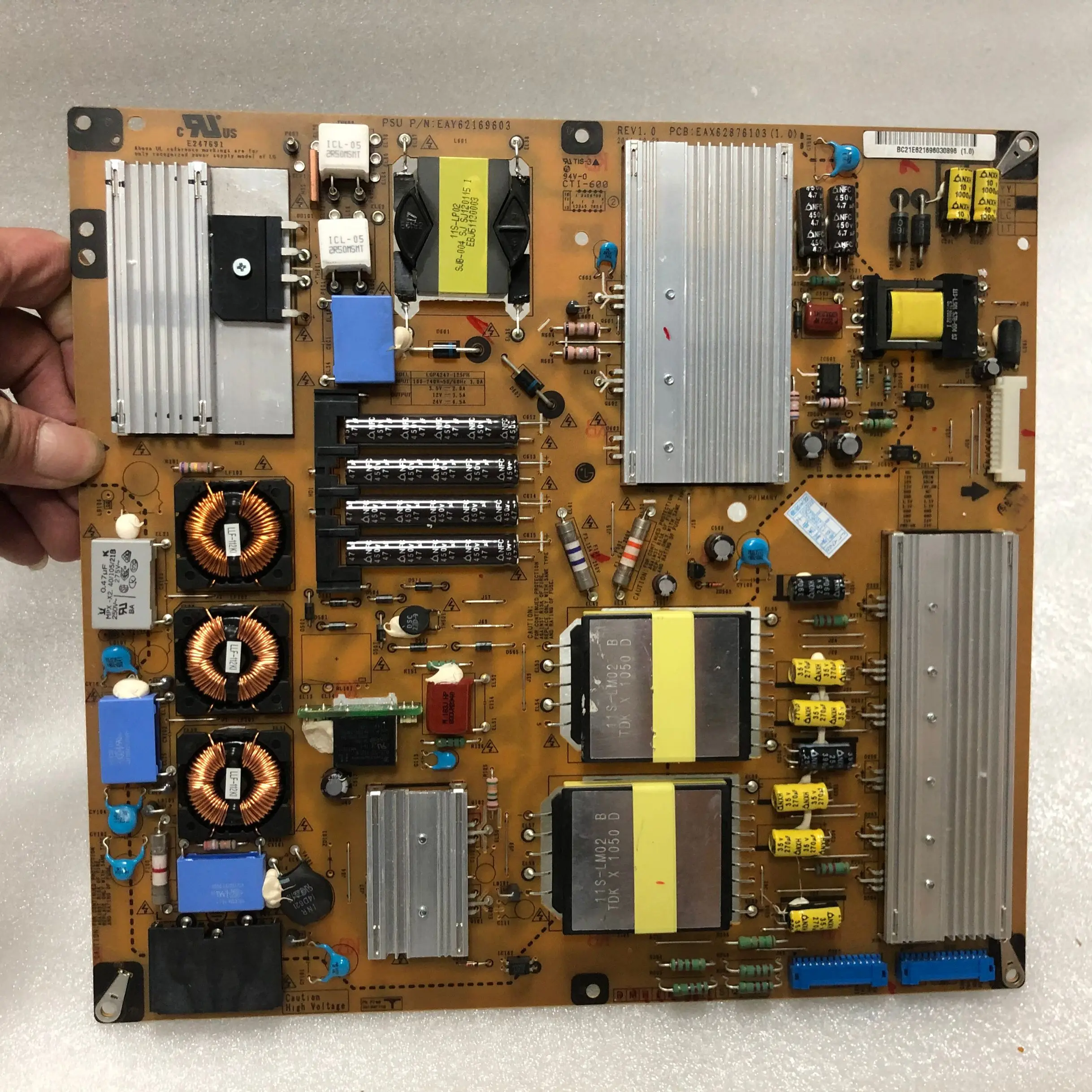 

Хорошее качество и хорошая работа при проверке б/у платы LGP4247-12SPH EAY62169603 EAX62876103.