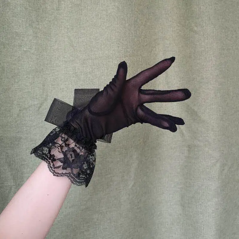 French Retro Fairy Perspective Short Gloves Thin Finger Lace Sunscreen Female Breathable Sexy Camellia Summer