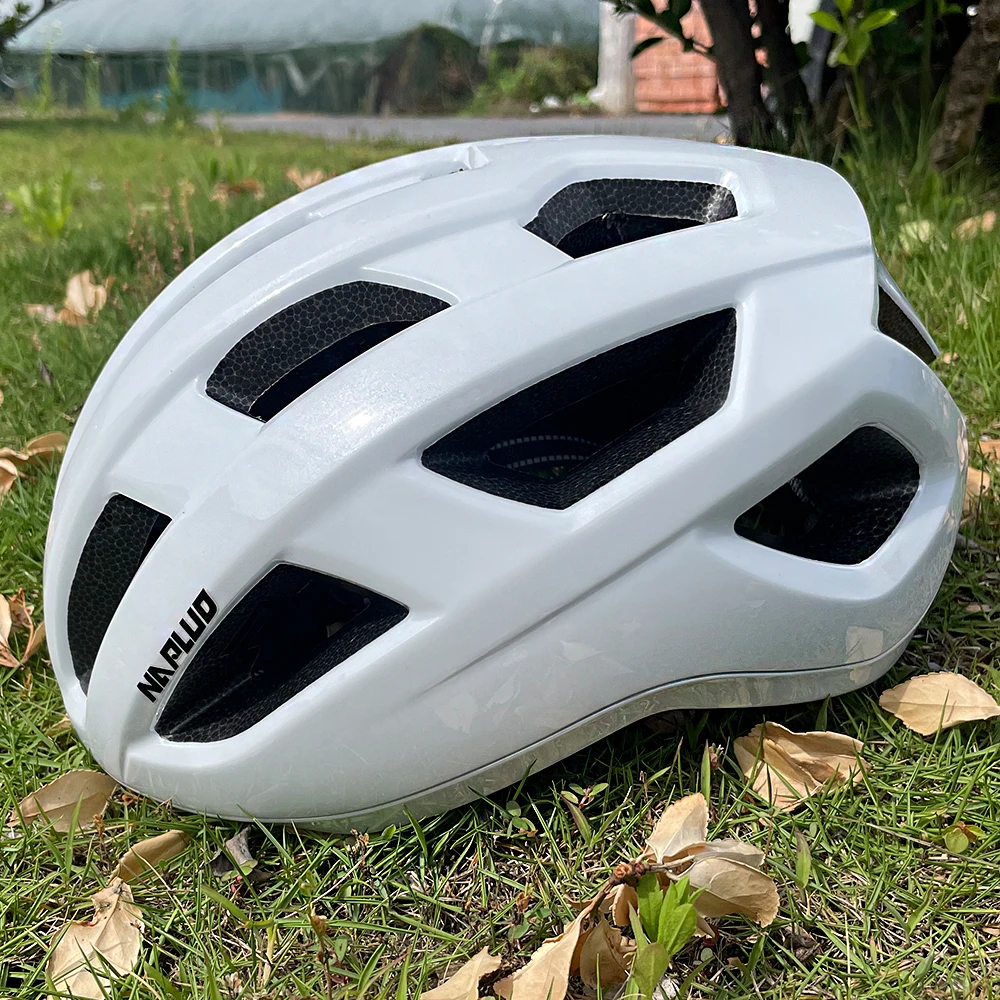 Cycling Helmet Men Women Bicycle Helmet Intergrally-molded Adjustable MTB Road Thickened Sport Safe Hat Bike Helmet L 58-62cm