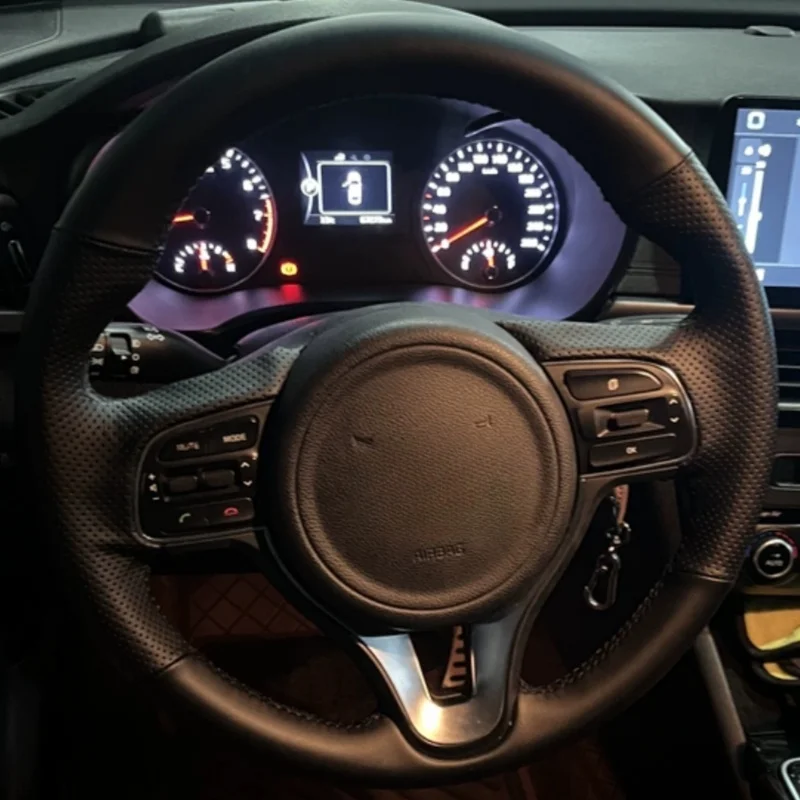 

Custom Hand-stitched Black Breathable Genuine Leather Car Steering Wheel Cover For Kia Sportage 4 KX5 2016 2017 K5 2016 2017