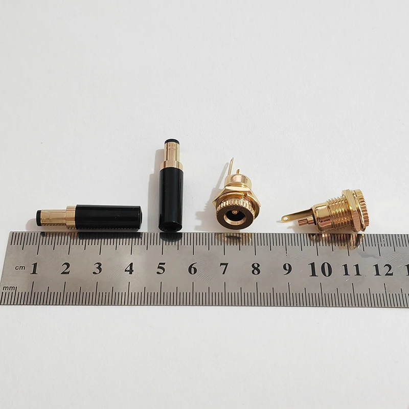 Cltgxdd 1 Stück Kupfer Vergoldeter DC5.5 * 2.1/2.5 DC099 20A Hochstrom-DC-Stromanschluss DIY Schweißdraht DC-Buchsenstecker – Detail 4