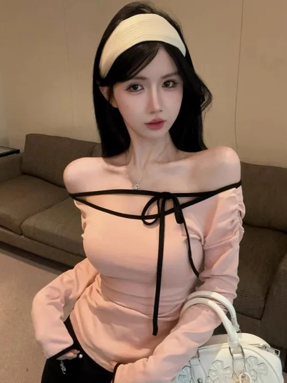 

Pure Desire Spicy Girl One Shoulder Long Sleeve Base Shirt Women's Color Block Splice Design Short Inner Wear Top Autumn