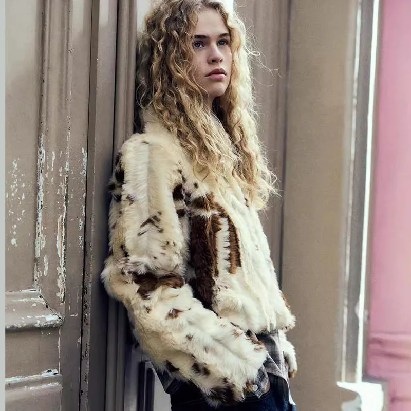 Women's 2025 Autumn Winter Fashion Lapel Tops Feminine Printed Faux Fur Jackets Short Style Tops Long Sleeve Contrast Color Coat