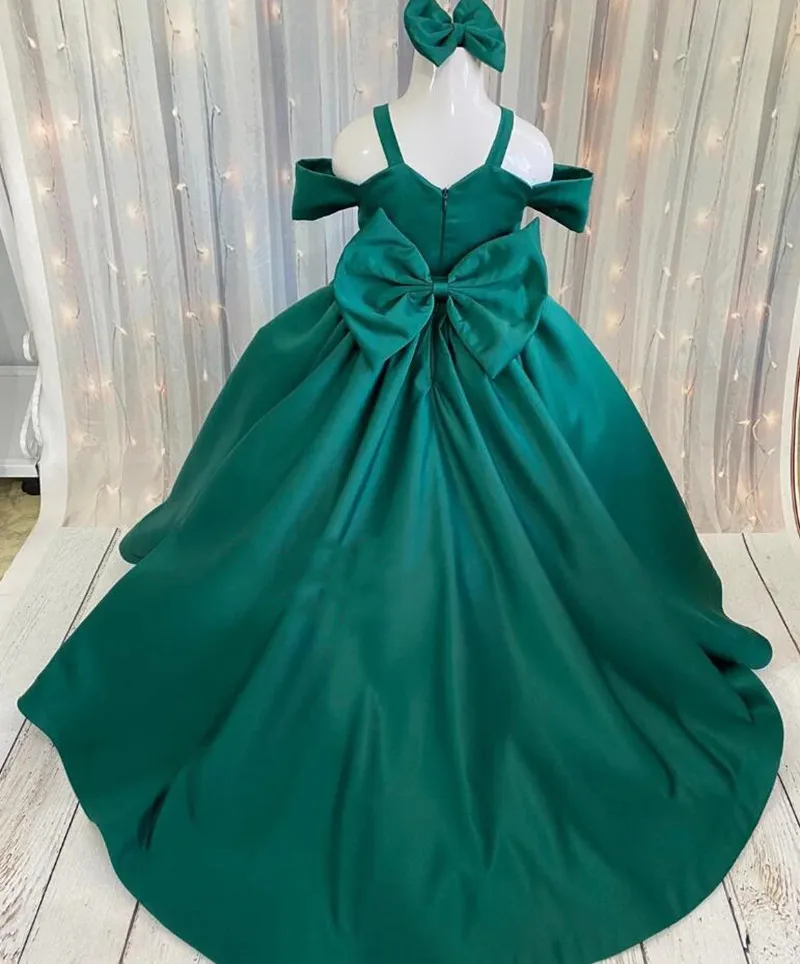 Emerald Green Puffy Flower Girl Dress for Wedding Satin Off Shoulder Ball Gown First Communion Dress Girls Party Gown