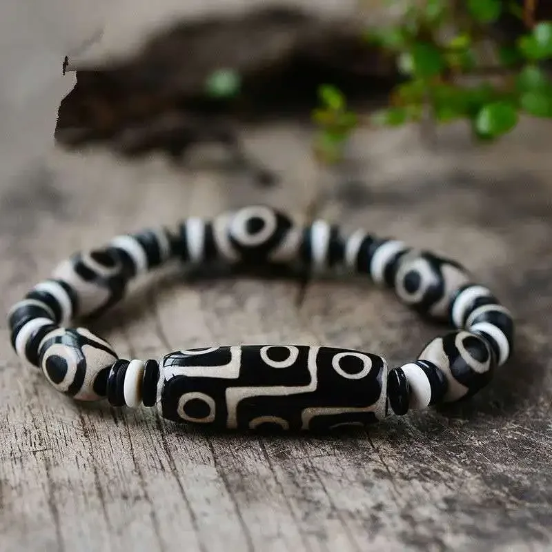 Tibet agate three-eye dzi bead hand ancient method Tibetan sky eye old agate bracelet old agate dzi bead bracelet