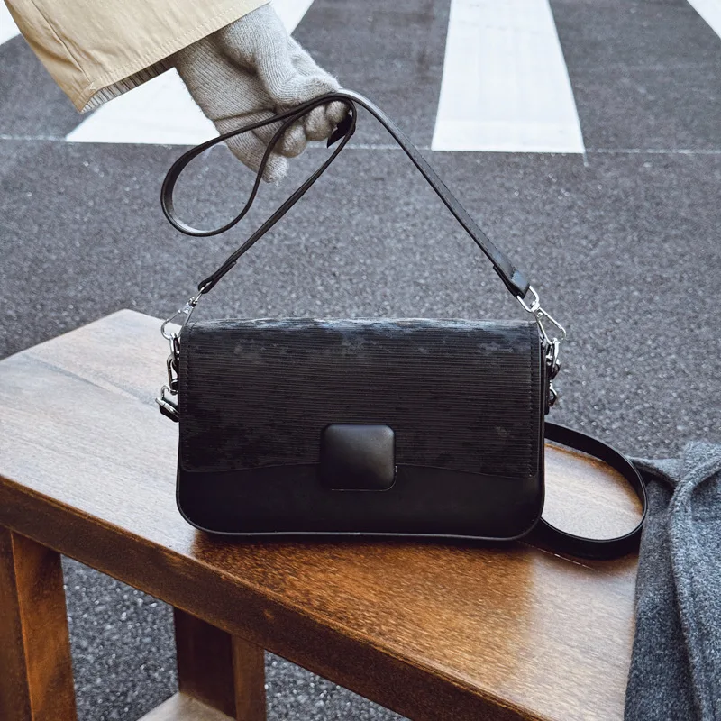 

2025 Minimalist Square Bag, Women's Underarm Shoulder Purse, Chic Commuter Crossbody, Day to Night Tote, Textured Sling Bag