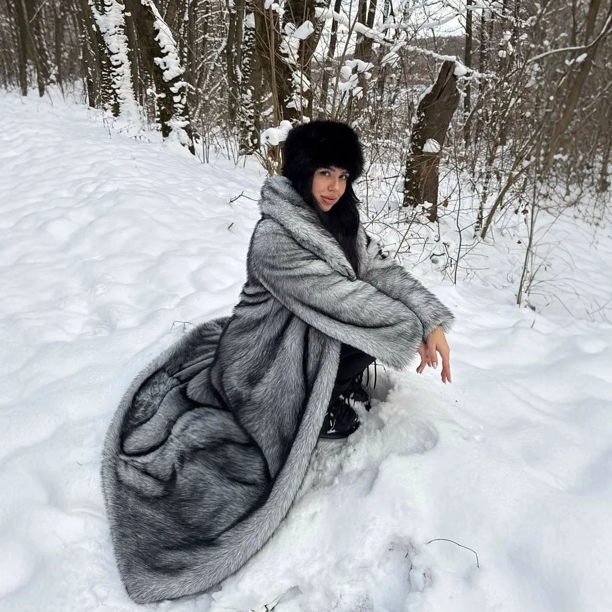 Autumn and Winter Women Warm Extended Two Color Fox Fur Coat Trend Loose Thick Warm Snow Music Festival Travel Eco Friendly Coat