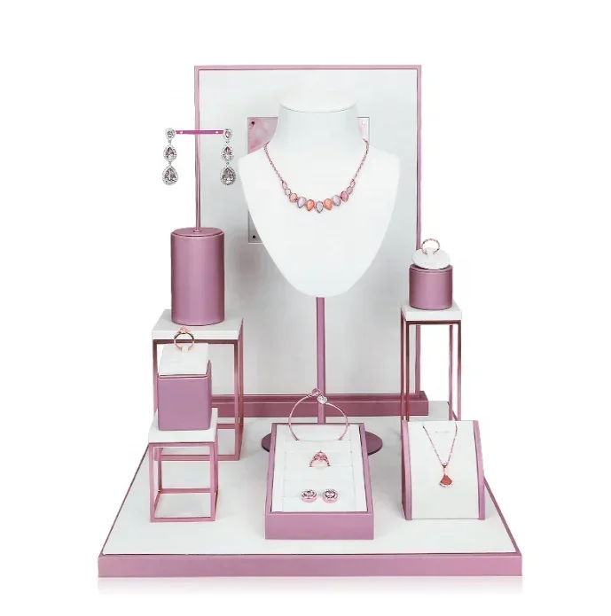 

Factory In Stock Leather Diamond Jewelry Display Packaging For Jewelry Custom Jewelry Display