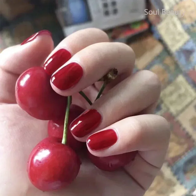 Puntas de uñas postizas de Color rojo cereza, diseño Simple y elegante, arte de uñas falsas con pegamento de gelatina, prensa Artificial en uñas, 24 piezas por lote