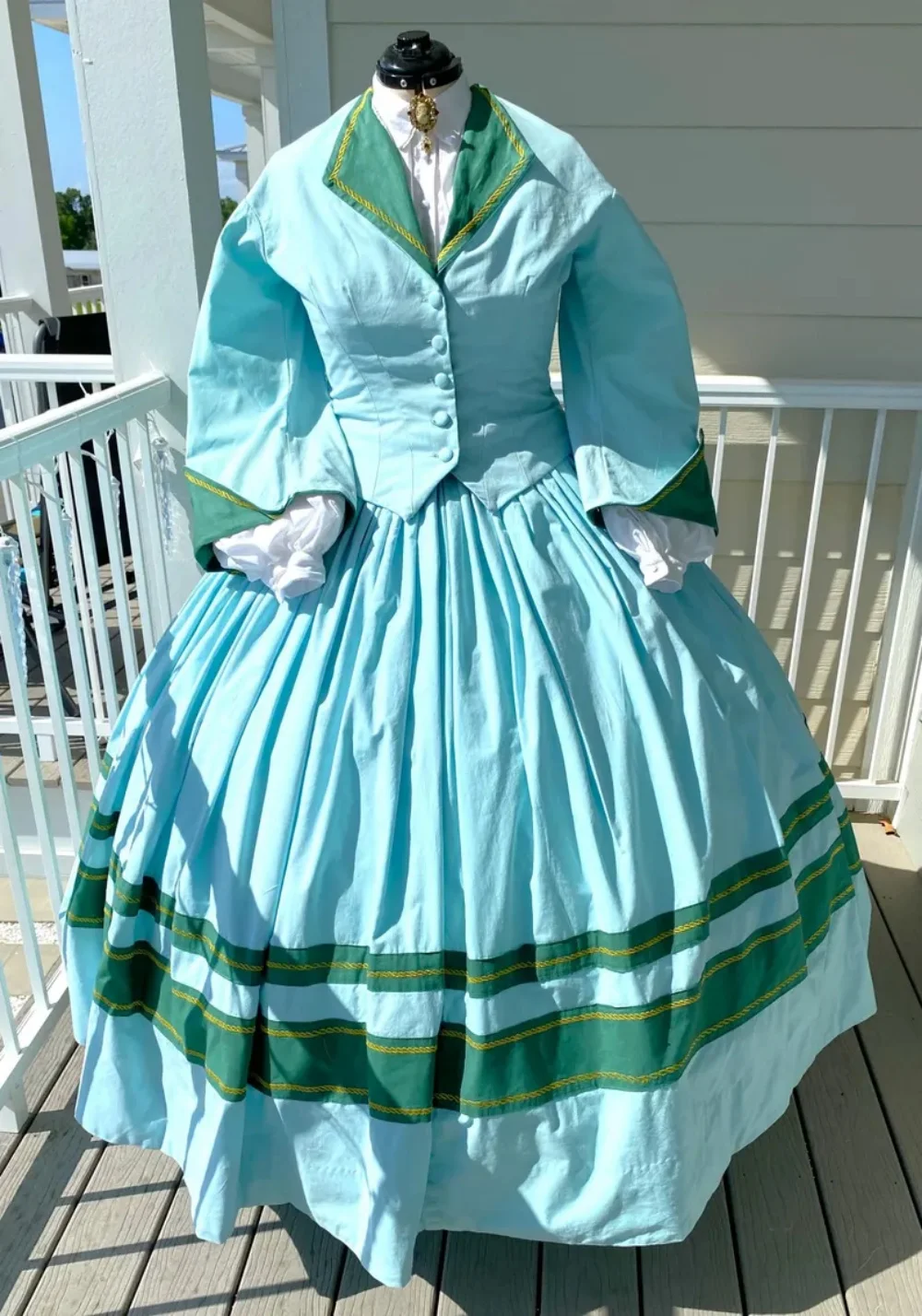 

1860s Civil War Day Dress Victorian Renaissance Queen Duchess Afternoon Walking Costume Colonial Southern Belle Ball Gown