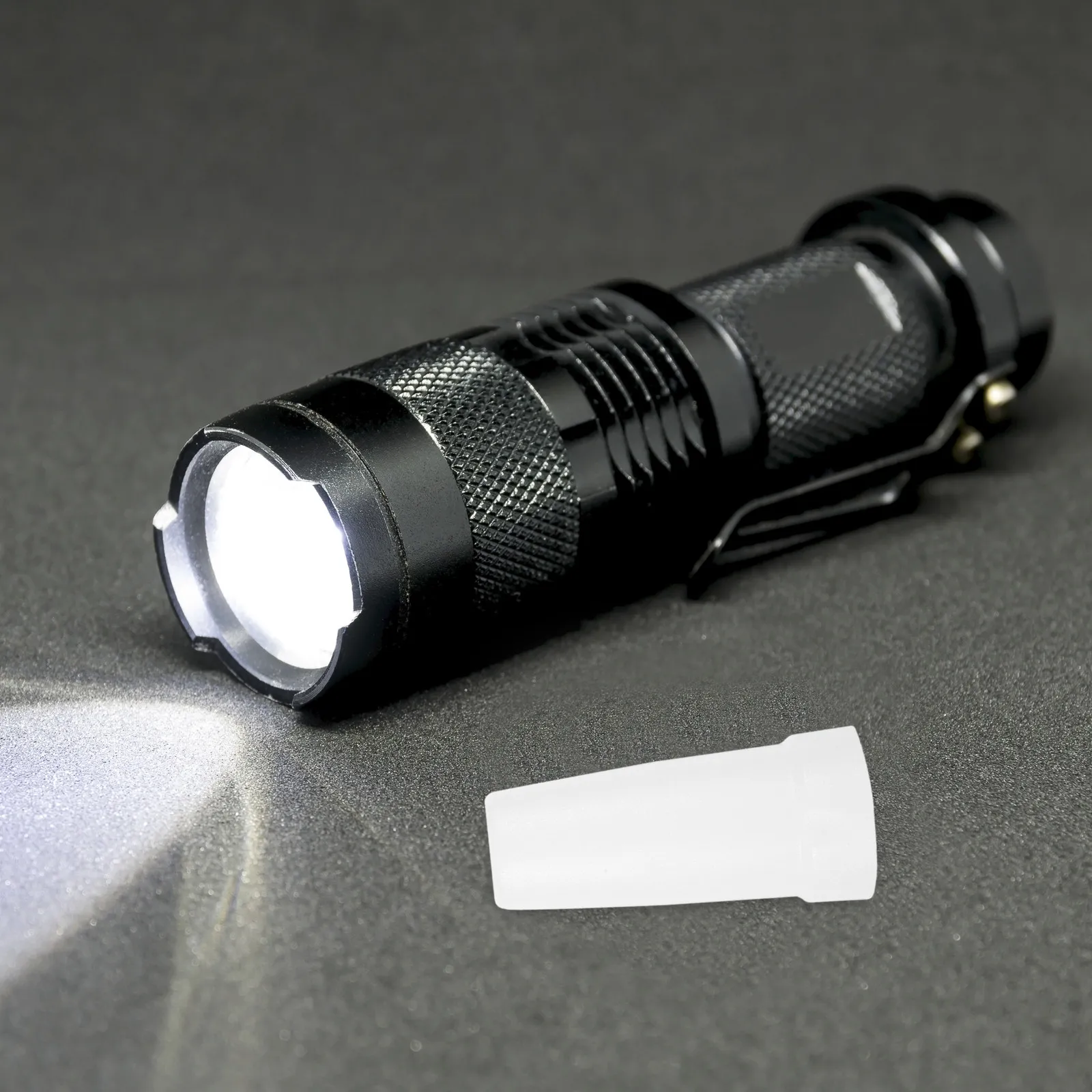 Flashlight Diffuser Lens Soft Cover for Eye Protection and Glare Reduction Portable Plastic Attachment Outdoor Camping LED USB