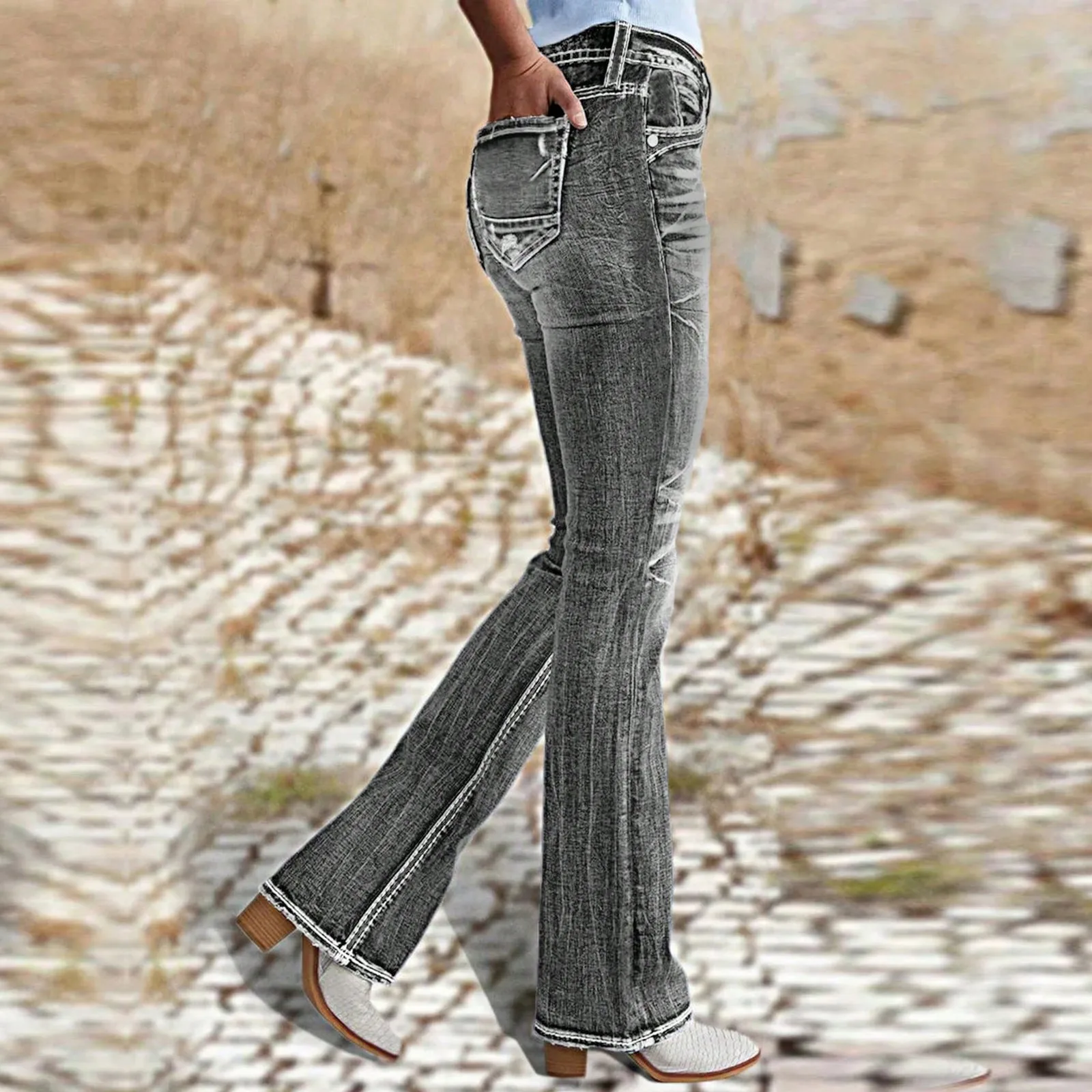 女性のためのブーツカットジーンズスモーキーグレー漂白ハイウエストデザインレトロパンツシックなアウトドアスリムパンツ毎日の通勤着用