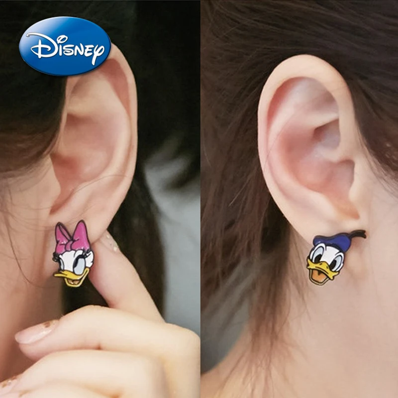 Disney Donald Duck Daisy Duck Earrings Cartoon Figure New Hot Jewelry Accessories Pendant Ear Studs Women Girls Birthday Gifts