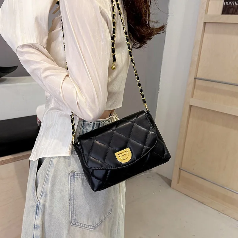 

2024 Women's Fashion Soft Leather Bag Small Single-Shoulder Bag Chain Rhombus Handbag Lock-Type Elegant Women's Messenger Bag