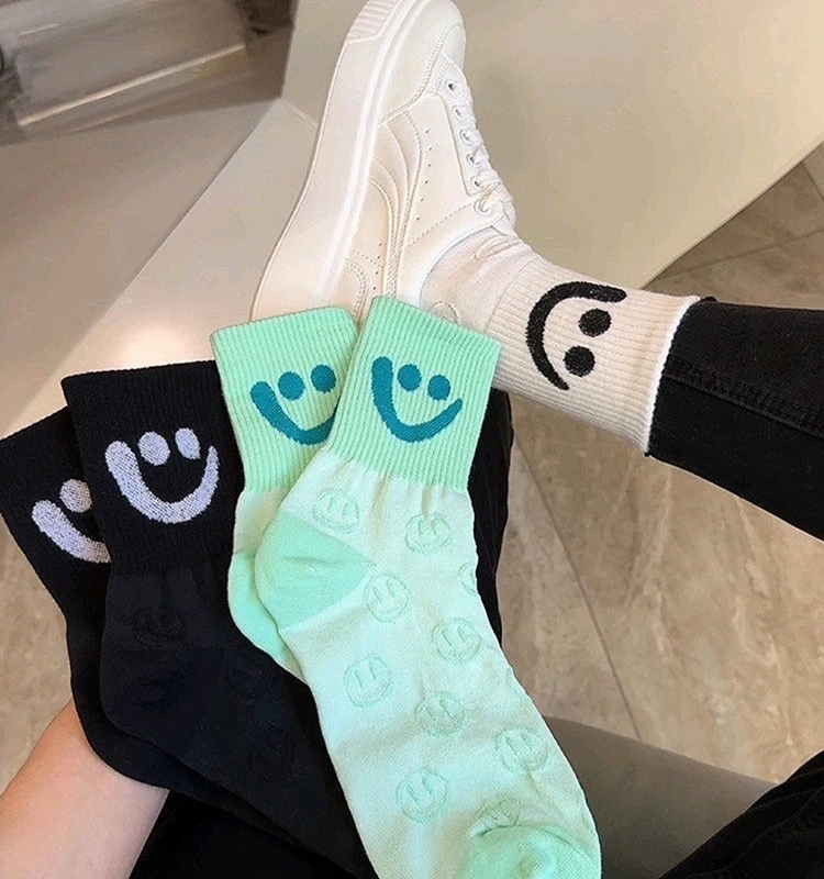 3 زوج/صندوق الجوارب النسائية الجديدة لطيف الجوارب الكورية نمط هدية صندوق حزمة الربيع/الصيف يبتسم موضة الرجال الجوارب القصيرة