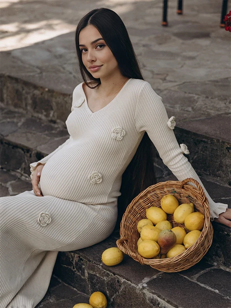 Maternity Dress Photoshoot Ivory Knit Retro V Neck Bell Sleeve 3D Floral Pregnancy Gown Long Sleeve Pregnancy Photography Dress