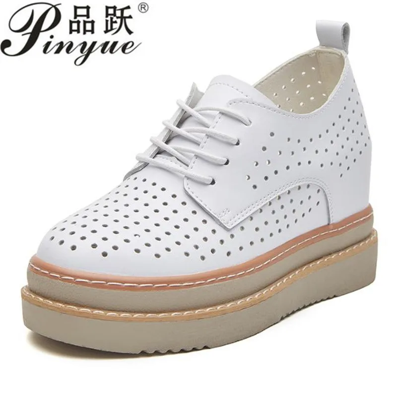 

Женские кроссовки на платформе из натуральной кожи 7 см, резиновые дышащие летние женские повседневные туфли на танкетке, размеры 33-40