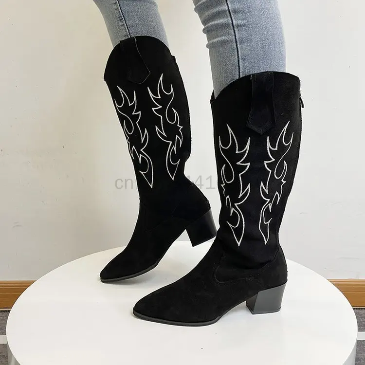 Bottes de cowboy occidentales pointues pour femmes, chaussures mi-mollet imprimées, compensées à talons épais, chevalier, hiver, 2023