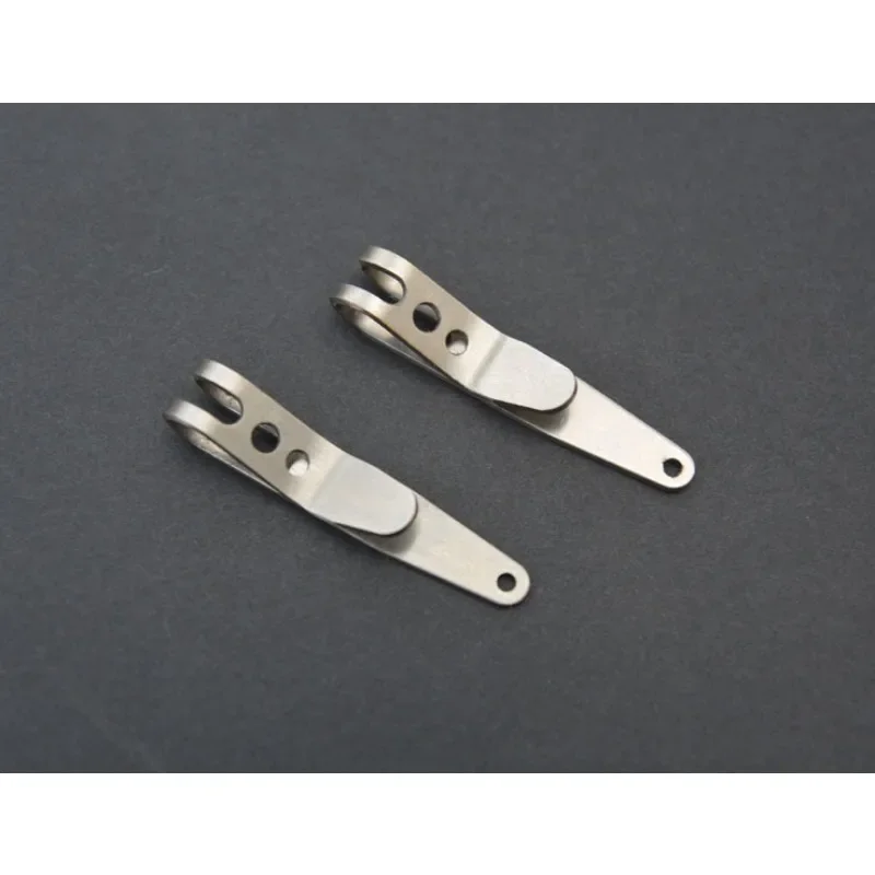 5 قطعة سبائك التيتانيوم المفاتيح حلقة معلقة مشبك التخييم في الهواء الطلق مكافحة سرقة تعليق المشبك EDC أدوات حقيبة التسلق كليب تنزه CN