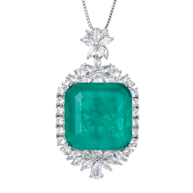 Jewelry Gold-Plated European and American Style Paraiba Emerald 18*18 Elegant Luxurious Pendant Necklace
