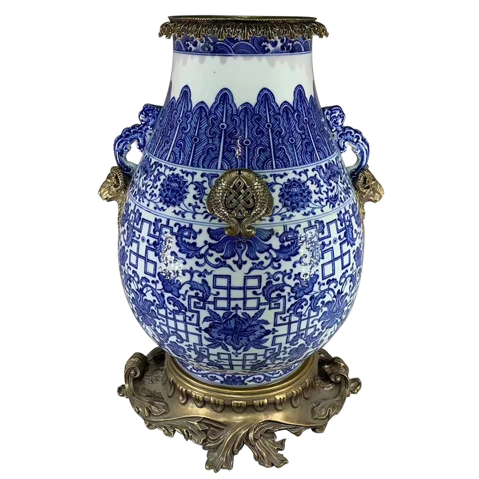 High Purchasing Blue and White Porcelain Vase Antique Ceramic Flower Vase With Bronze European style decorative vase decorations