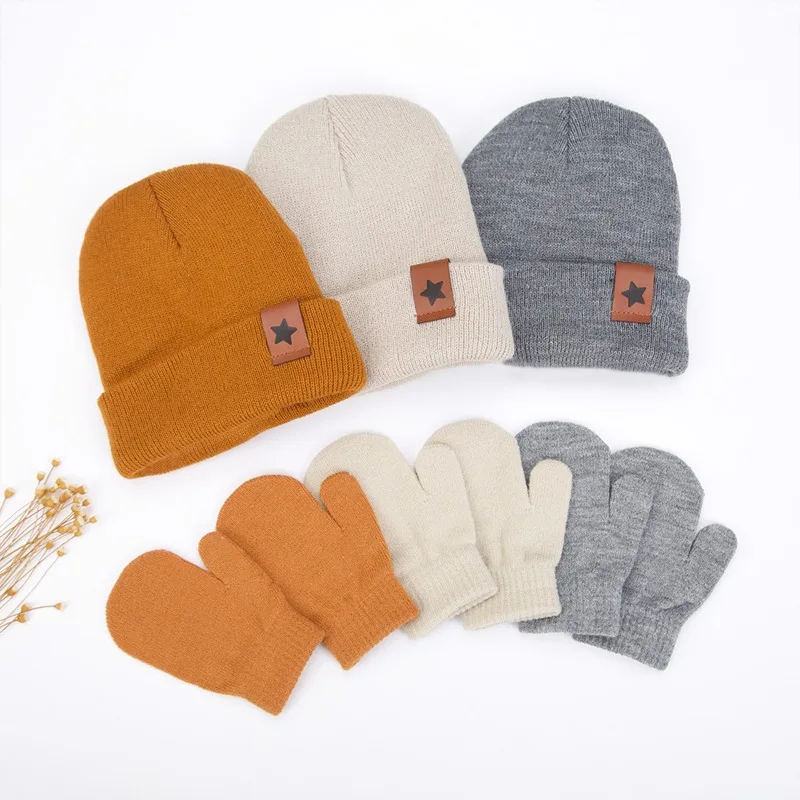 

Детская вязаная шапка с варежками, зимняя теплая однотонная вязаная шапка с перчатками в тон, мягкие аксессуары унисекс для малышей