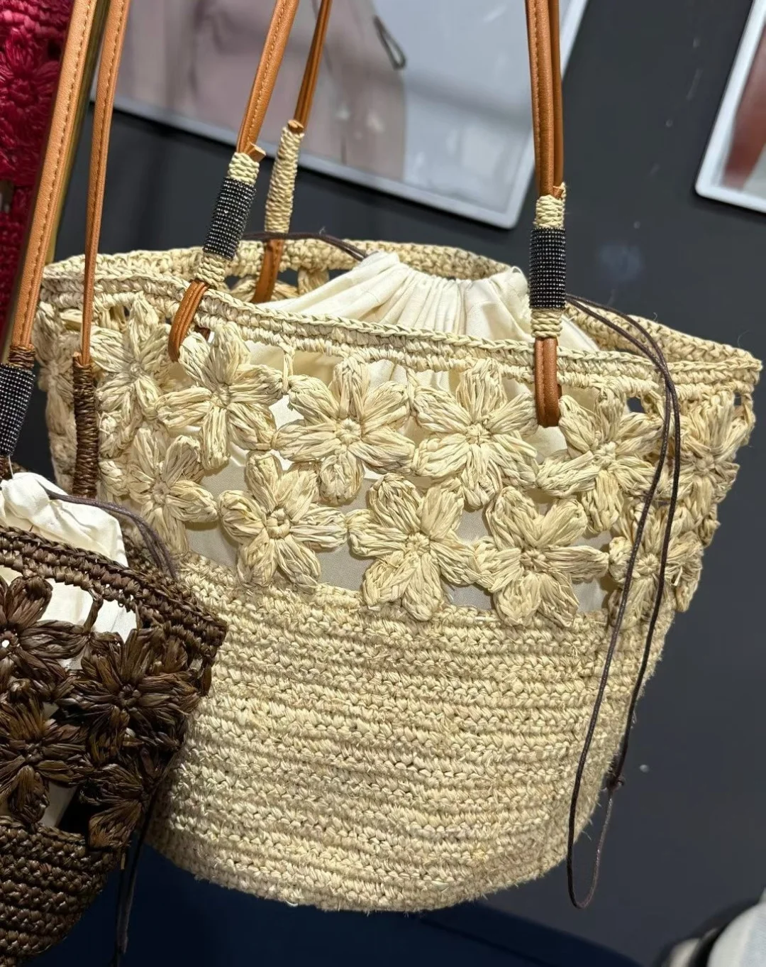 Spring/Summer New Arrival: Women'S Raffia Woven Shoulder Bag — Large Capacity, Vacation-Style Commuter Handbag