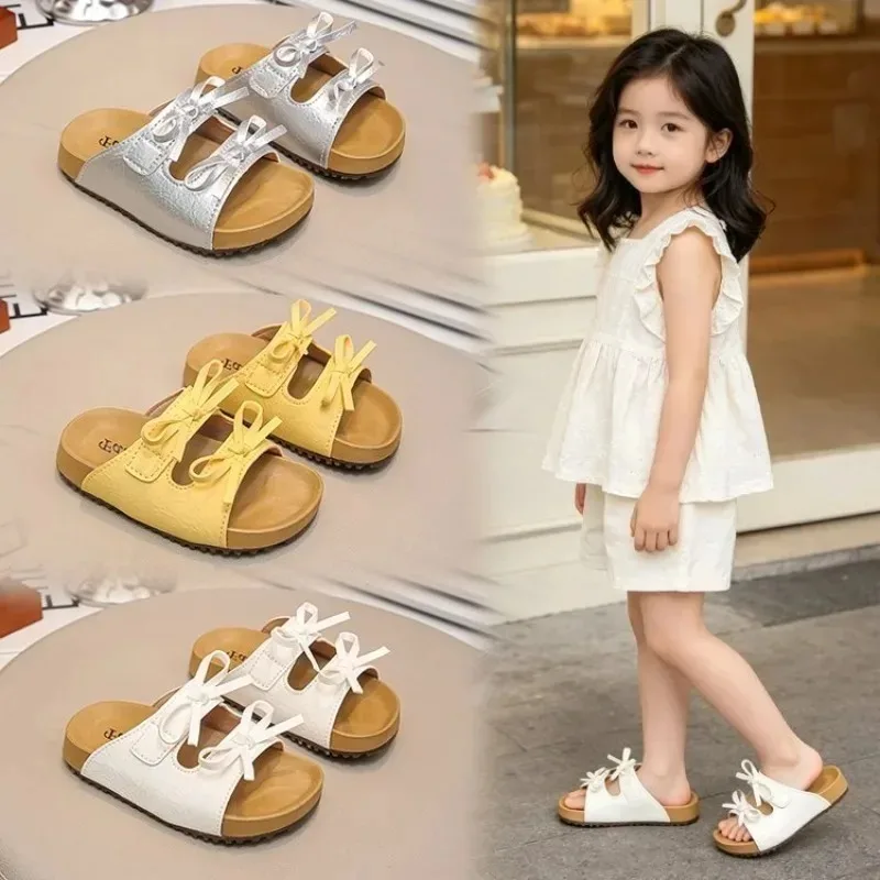 

2026 Summer Hot Selling Girls slippers Children's Non-slip Student Fashion Bow New Summer Shoes Soft Sole Beach slippers Kids