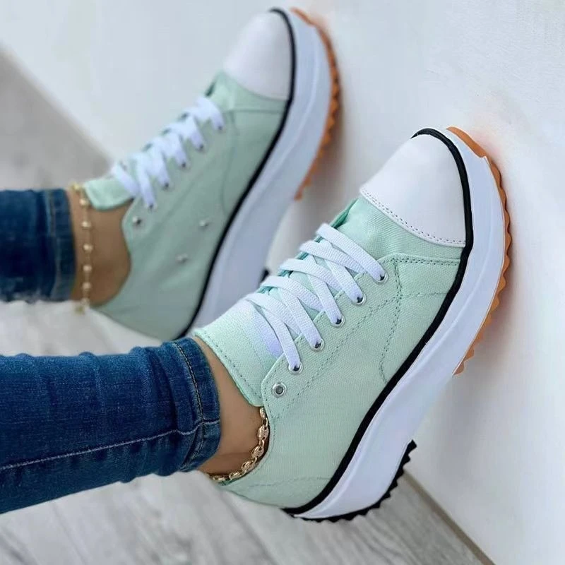 Sepatu tenis bertali wanita, sneaker olahraga Platform klasik untuk Perempuan Musim Panas 2024