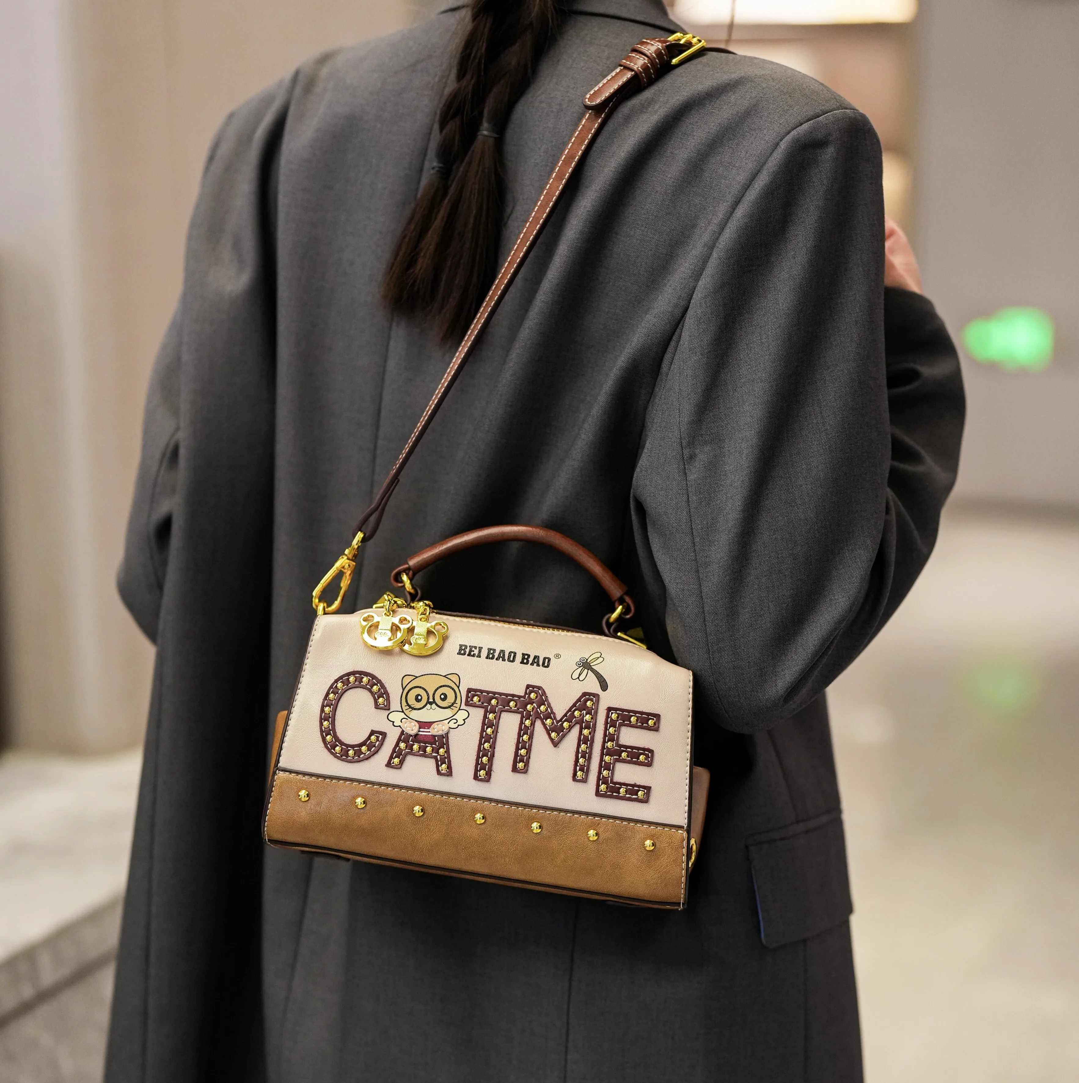 

женская пригородная сумка через плечо на одно плечо, сумка Boston с заклепками и буквами, высококачественная женская сумочка, модная милая сумка через плечо