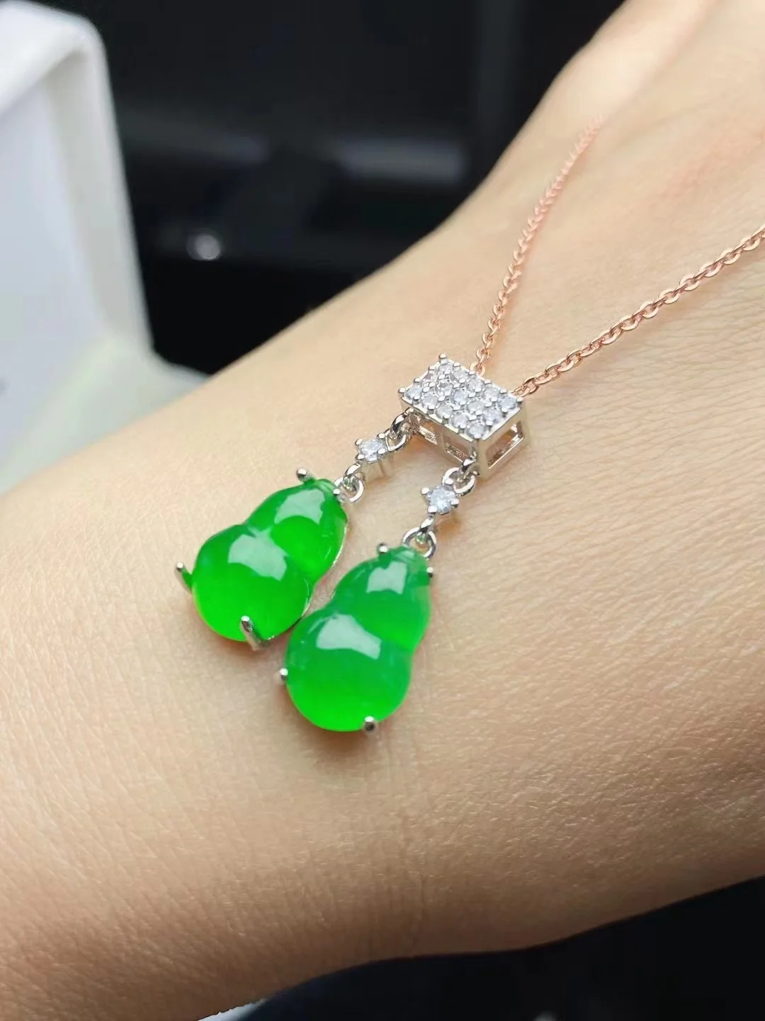 New style Natural Level A jadeite+ 925 silver Pendant High Ice Green gourd Lucky Jade Necklace Pendant elegant Lady Fine Jewelry