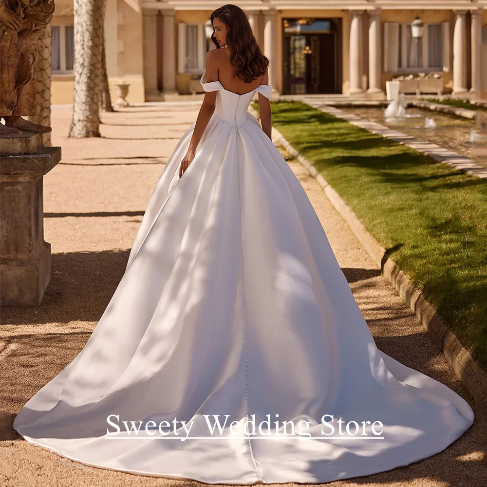 Modern Corset Wedding Dress New Arrival Customized Off Shoulder V Neck Pleat Sweep Train Back Zipper Satin Bridal Gowns