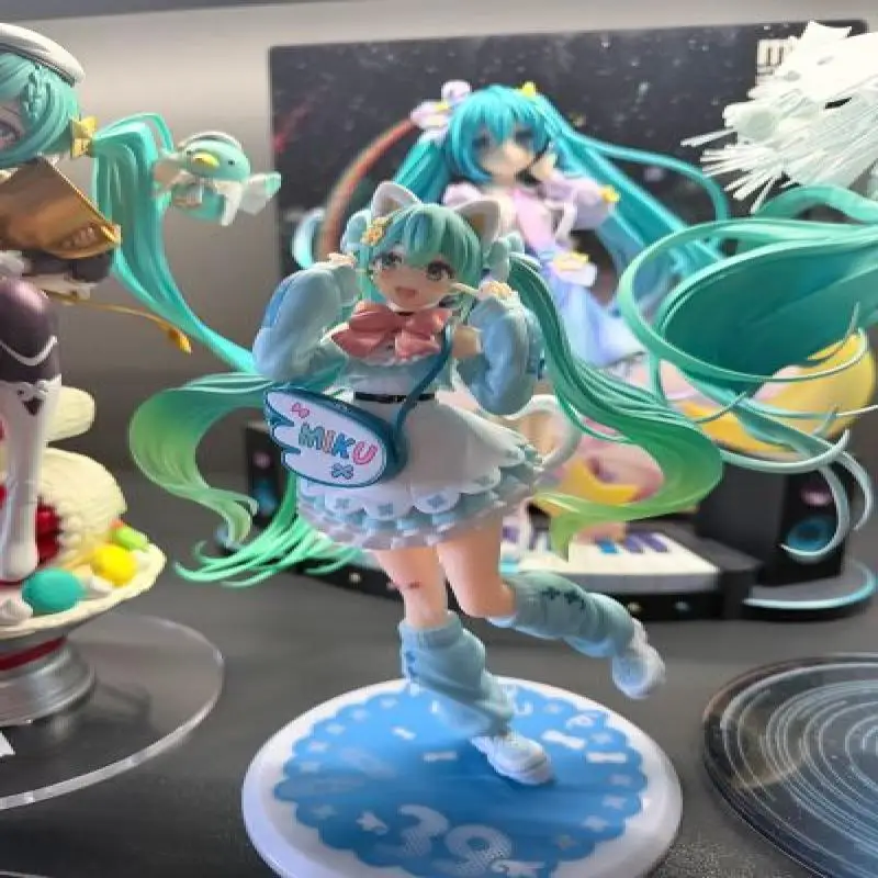 

100% Genuine Taito Hatsune Miku Fantasy Hatsune Fashion Collector Pvc Anime Figure Model Desktop Ornament Toy Gift In Stock