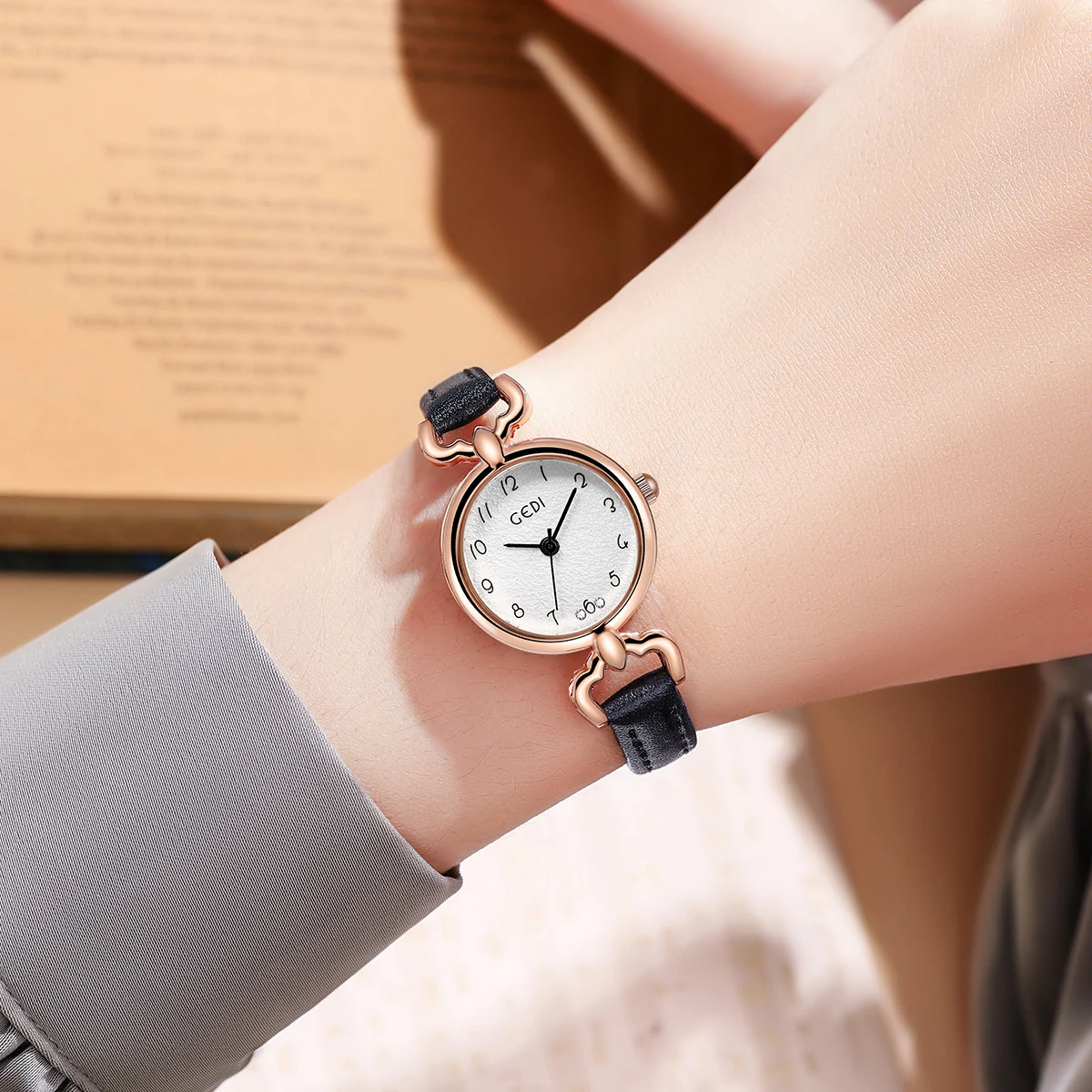 Korean version of niche women's watch simple and thin fire pattern small dial leather strap watch quartz waterproof ladies watch