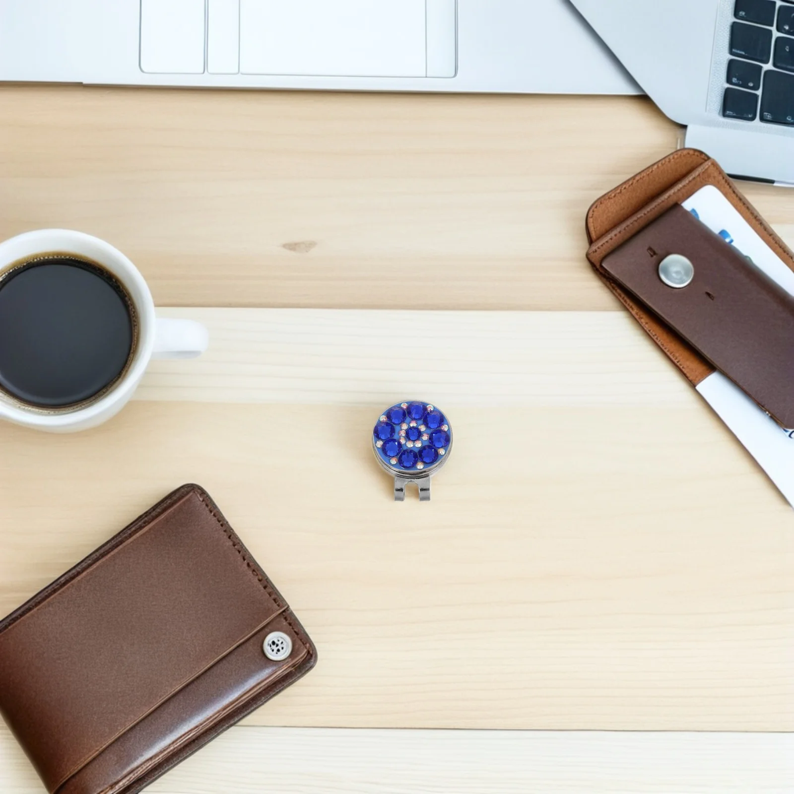 

2Pcs Hat Clips Durable Grip Elegant Design Versatile Fit Stylish Accessory for Women Men Golf Accessories